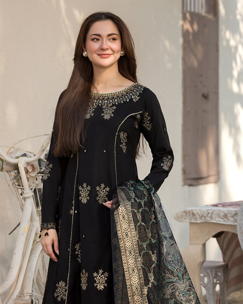 Alaya 3Pc- Embroidered dress