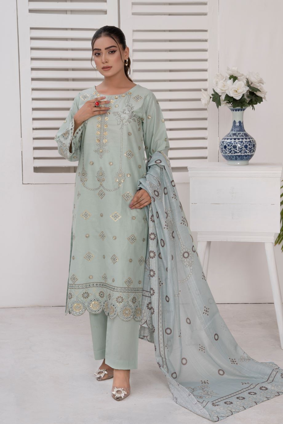 Beck- 3PC EMBROIDERED SUIT