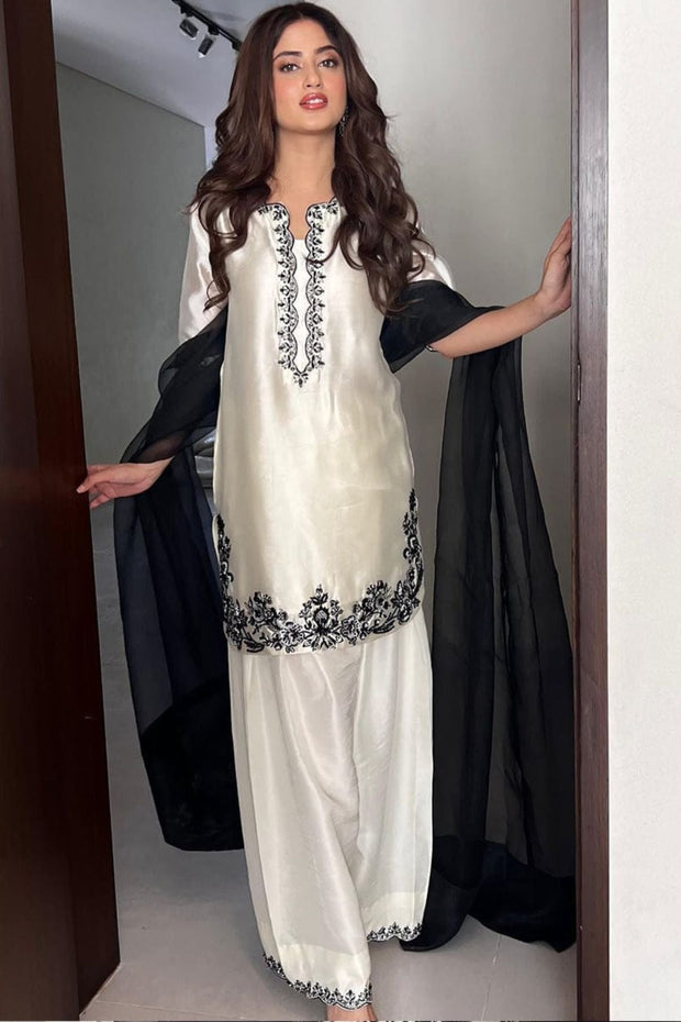 Uroosi Farshi 03 pc