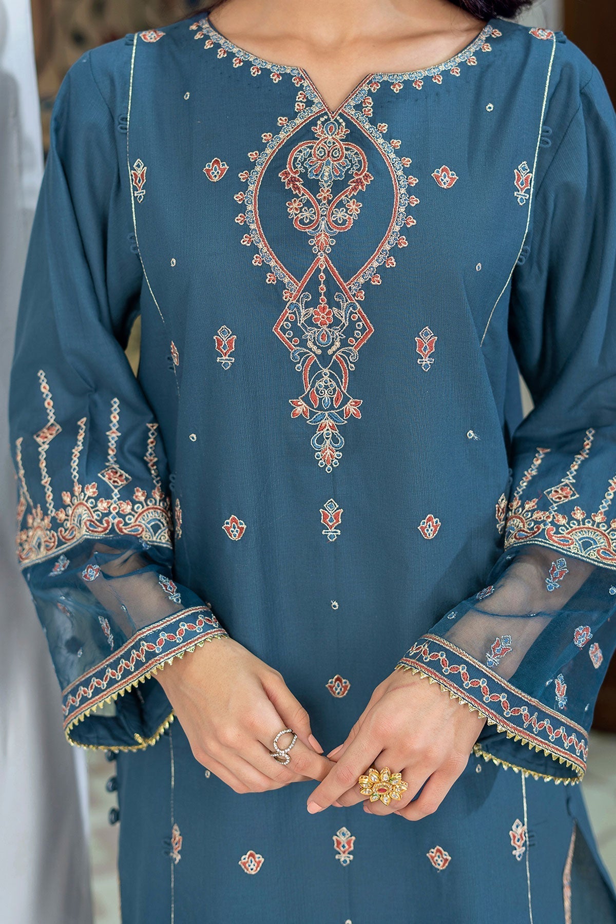 2PC EMBROIDERED SUIT